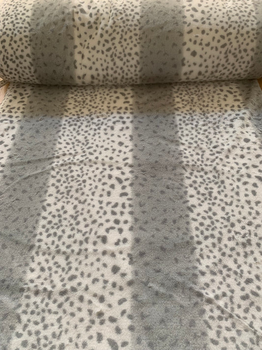 LR 50% MINKY FUSKPÄLS SNÖLEOPARD