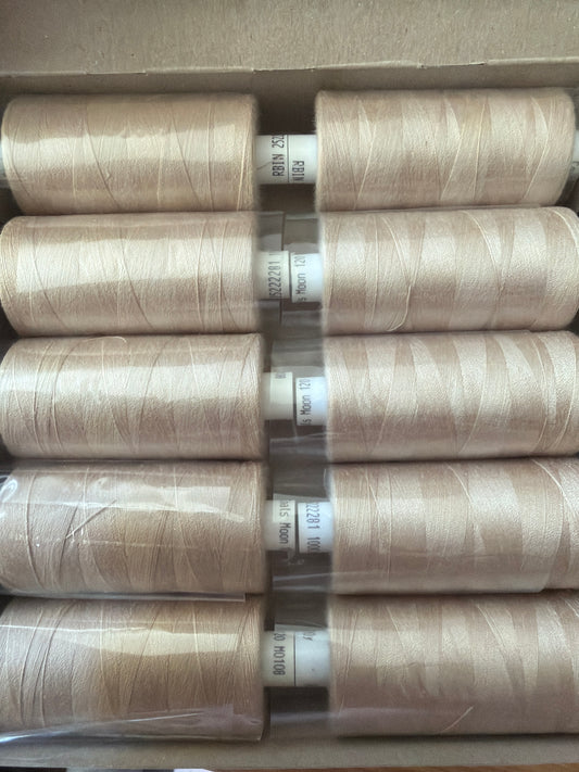 LAGERRENSNING!!! SYTRÅD COATS MOON SANDBEIGE
