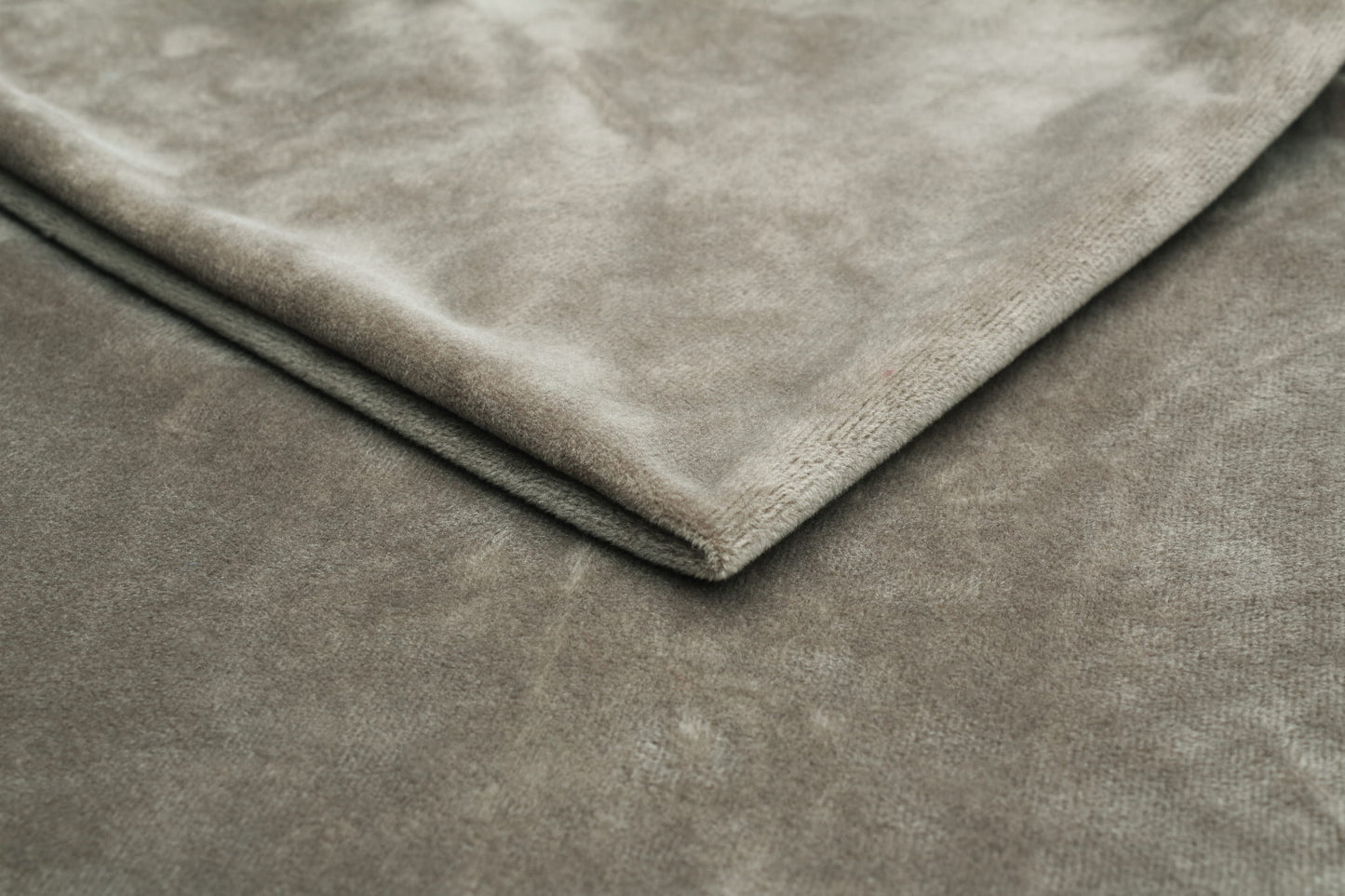 SISTA BITEN 50%! MINKY SAMMET CAPPUCCINO 64CM